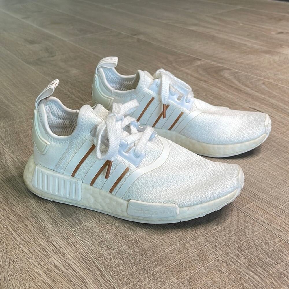 ADIDAS NMD R1 Cloud White Rose Gold Women’s Size 6.5